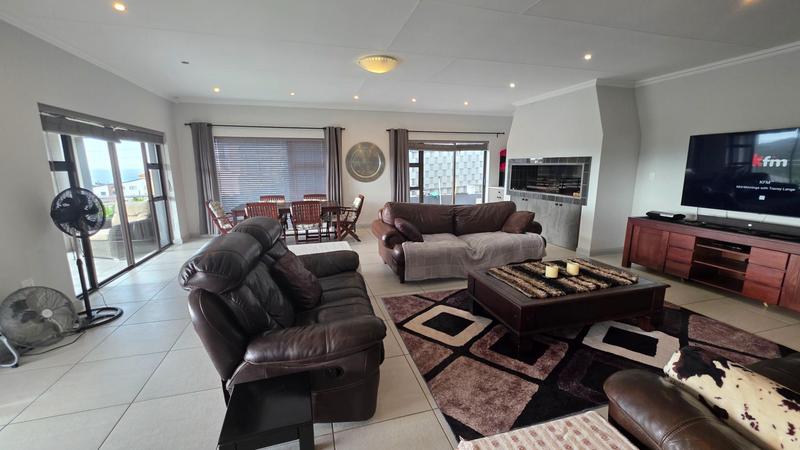 3 Bedroom Property for Sale in Seemeeu Park Western Cape